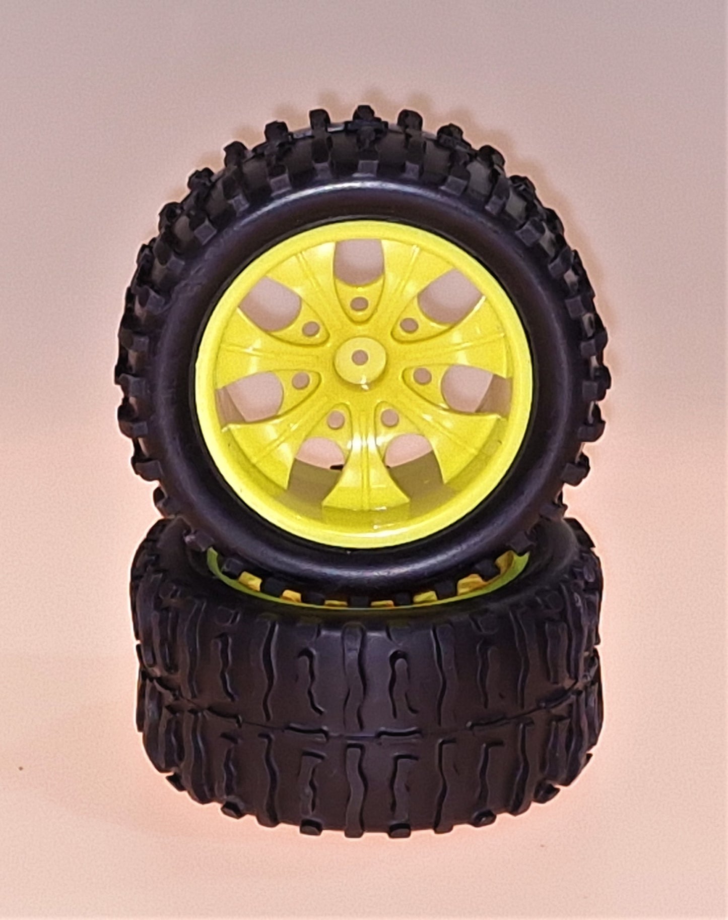 08010NY Himoto Velg + Band  YELLOW 1:10 TRUCK (2St)