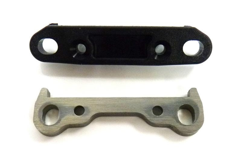 820014 Rear Suspension Hinge Pin Holder E8