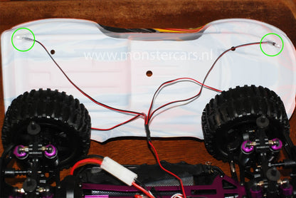 RC 4-LED Kap Verlichting - 9V Aansluiting